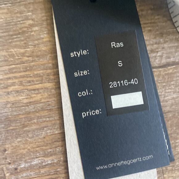 NWT Annette Gortz Luxury Women's Cream Colored Linen Jacket Size Small - Picture 4 of 7